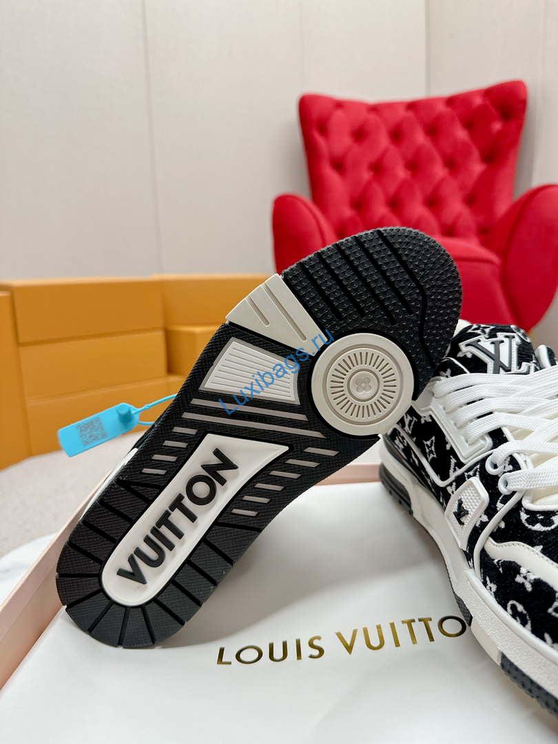 Louis Vuitton 1ABNJP Men Women's LV Trainer Sneaker L62478 | louis vuitton 1abnjp men womens lv trainer sneaker l62478 09
