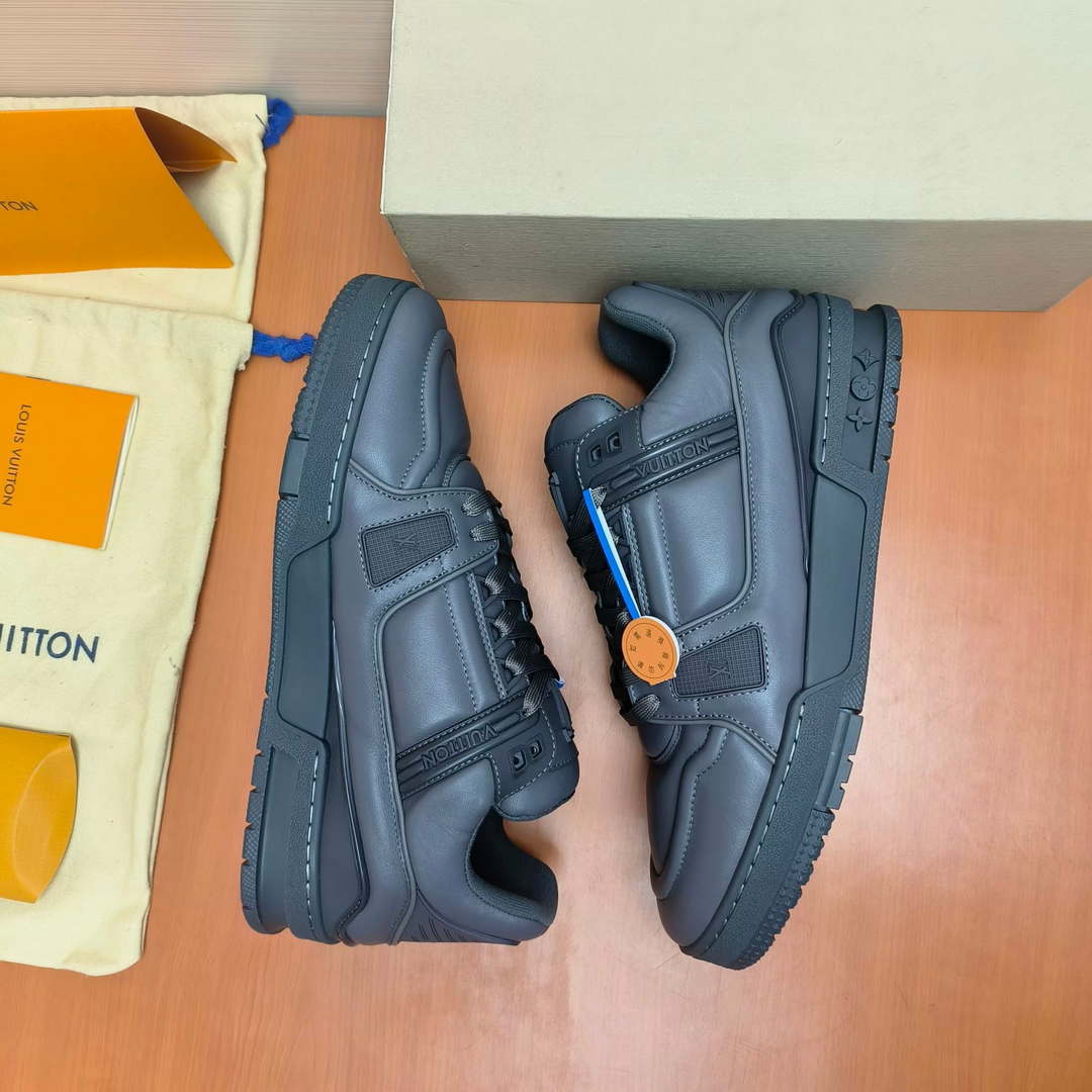 Louis Vuitton 1AC5C9 Men Women's LV Trainer Sneaker L62452 | louis vuitton 1ac5c9 men womens lv trainer sneaker l62450 23