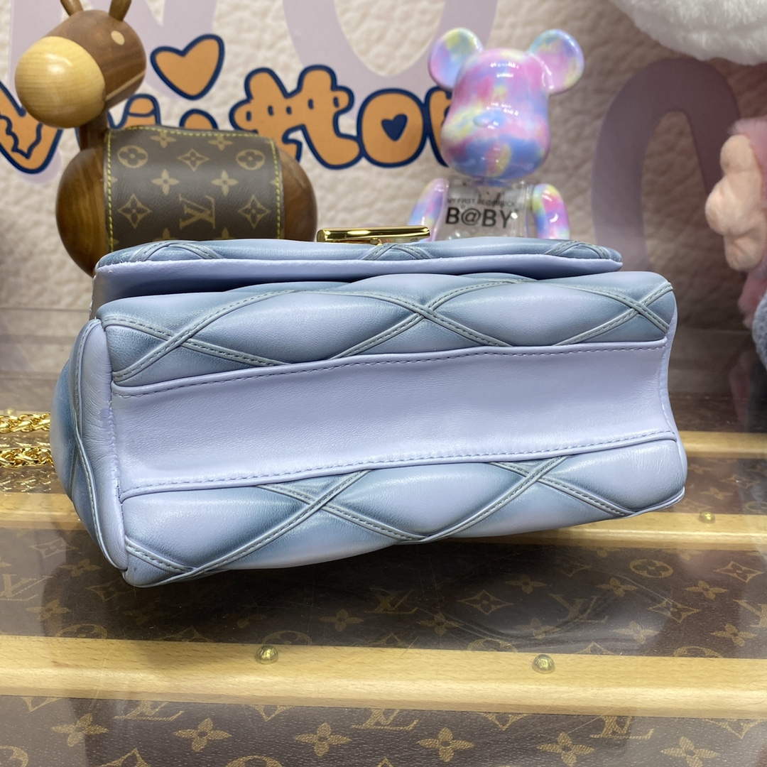 LV M24186 Louis Vuitton GO-14 MM Bag Foam Grey | lv m24186 louis vuitton go 14 mm bag foam grey 4