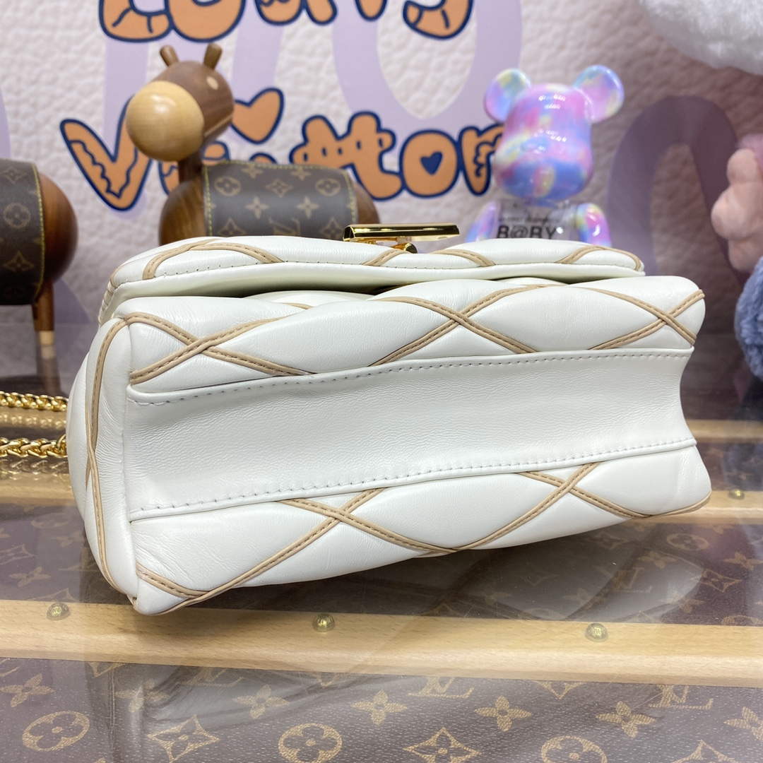 LV M24186 Louis Vuitton GO-14 MM Bag Off-white | lv m24186 louis vuitton go 14 mm bag off white 4