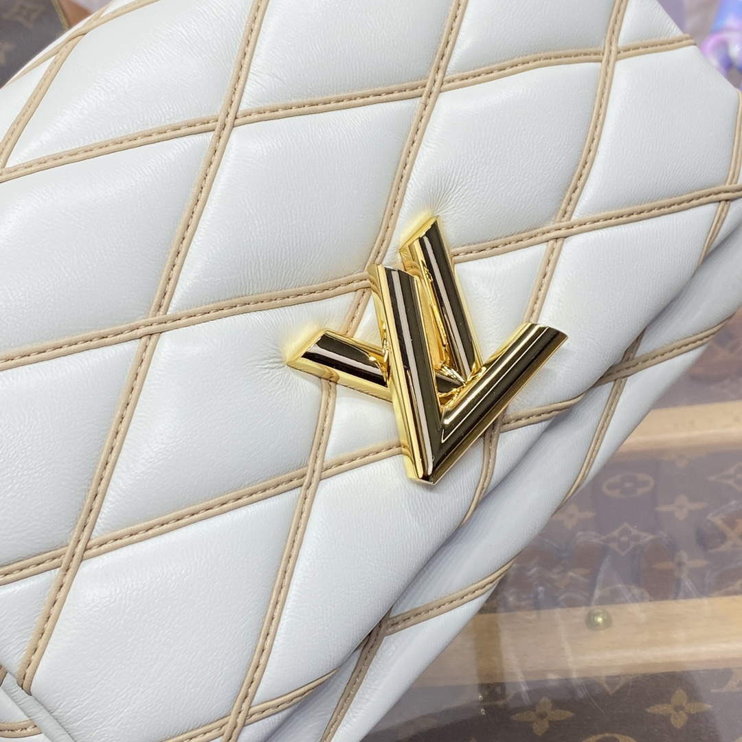 LV M24186 Louis Vuitton GO-14 MM Bag Off-white | lv m24186 louis vuitton go 14 mm bag off white 5