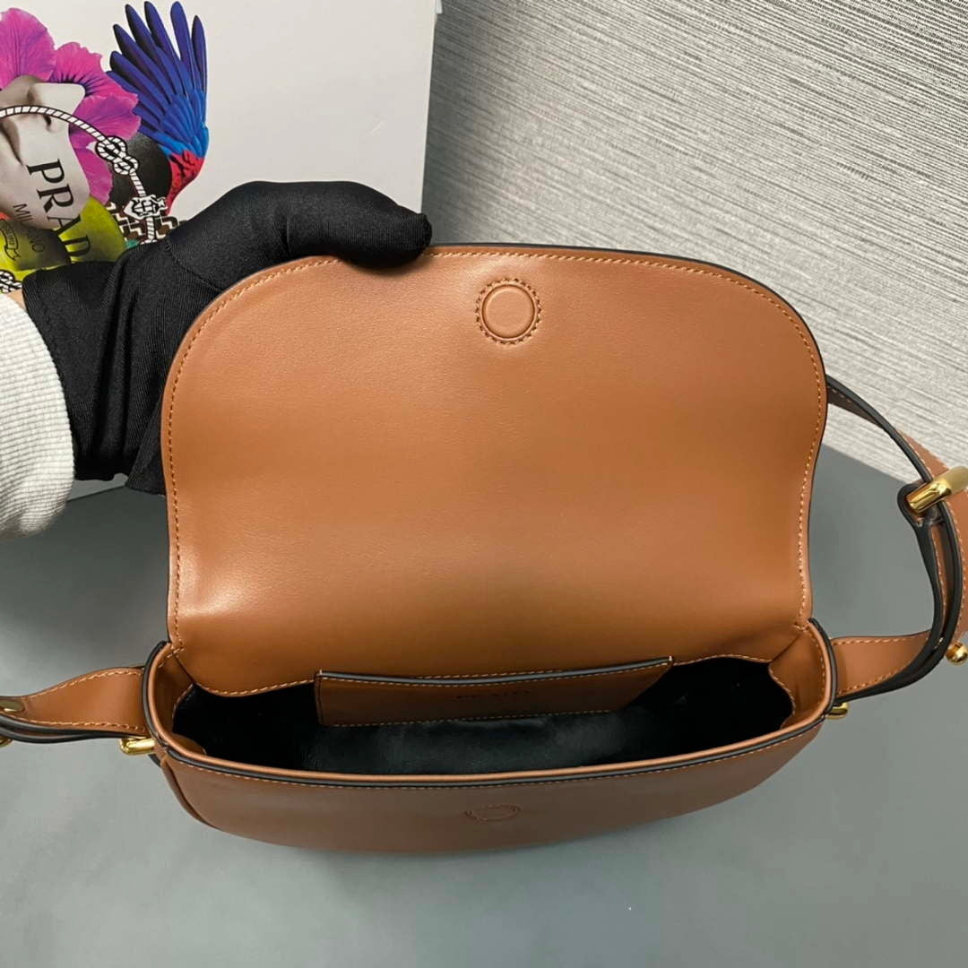 Prada 1BD365 Leather shoulder bag Brown | prada 1bd365 leather shoulder bag brown 007