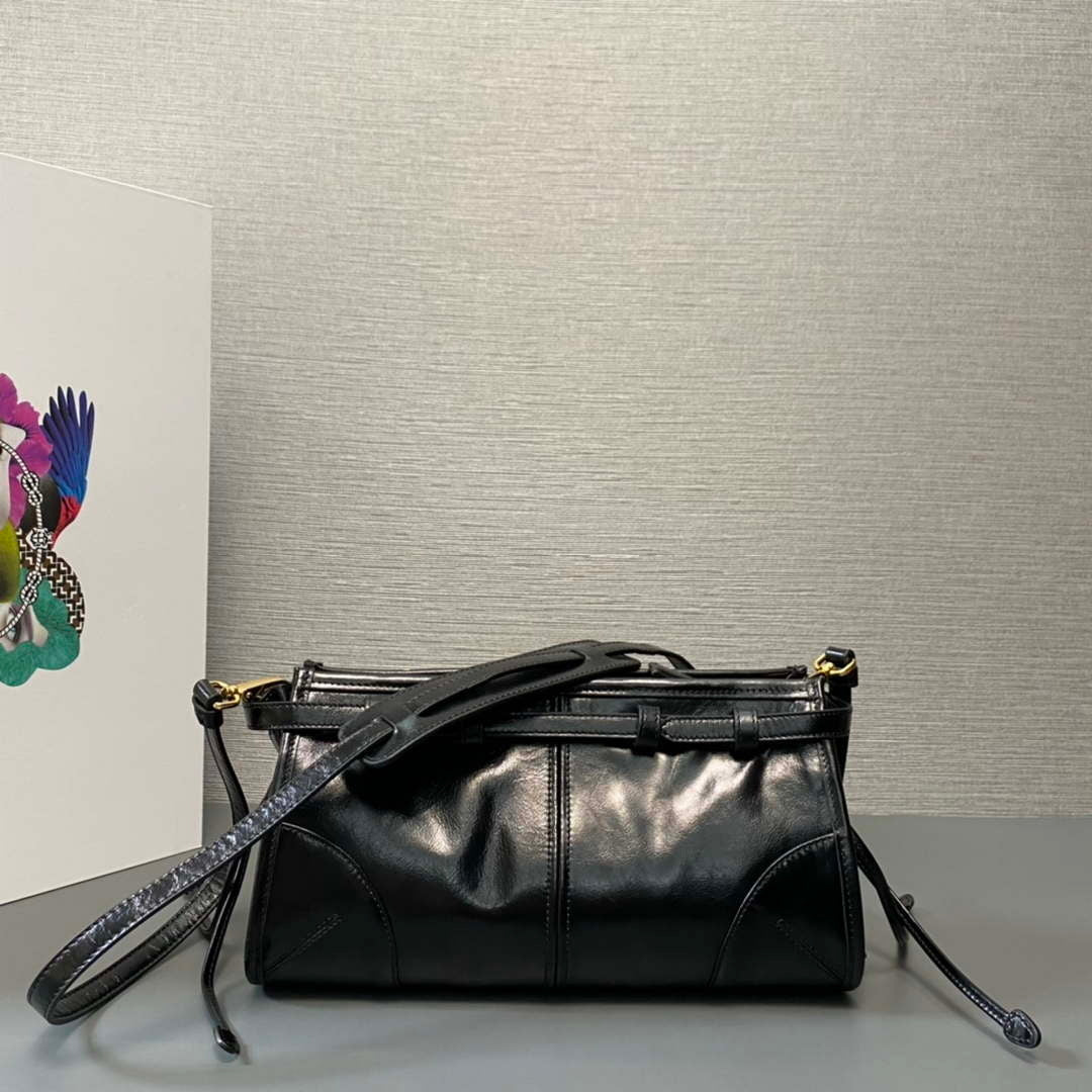 Prada 1BH215 LusSolf leather shoulder bag Black | prada 1bh215 lussolf small leather shoulder bag black 002