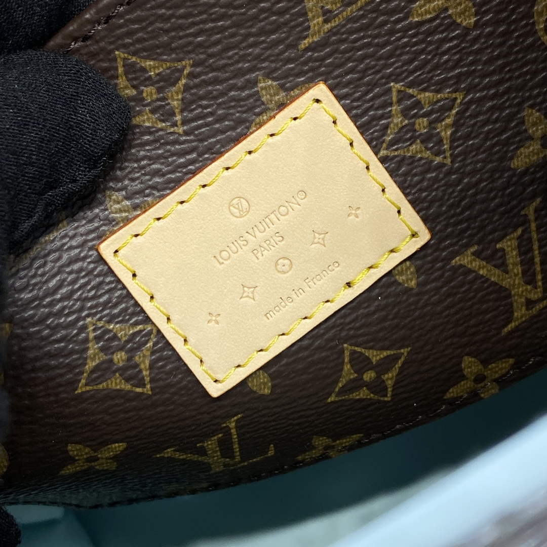 LV M24144 Louis Vuitton Reade PM Bag Sky Blue | lv m24144 louis vuitton reade pm bag sky blue 8