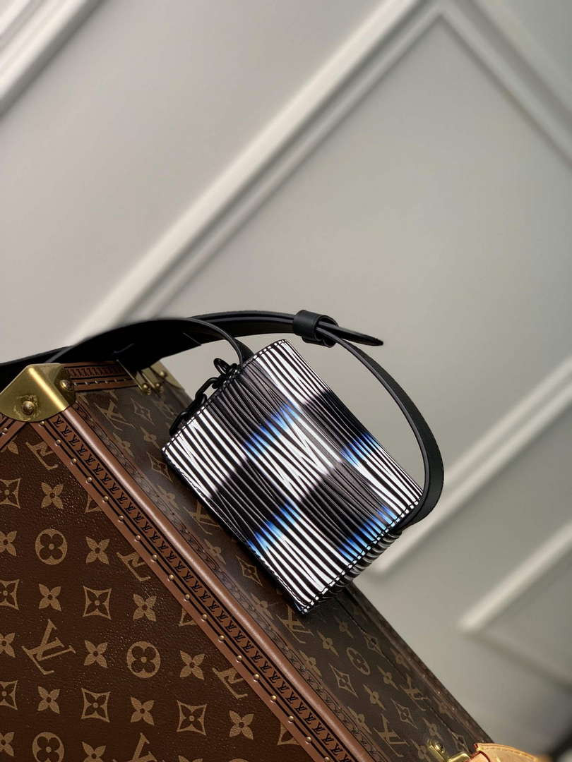 LV M82817 Louis Vuitton Micro Steamer Bag Blue Moon | lv m82817 louis vuitton micro steamer bag blue moon 2