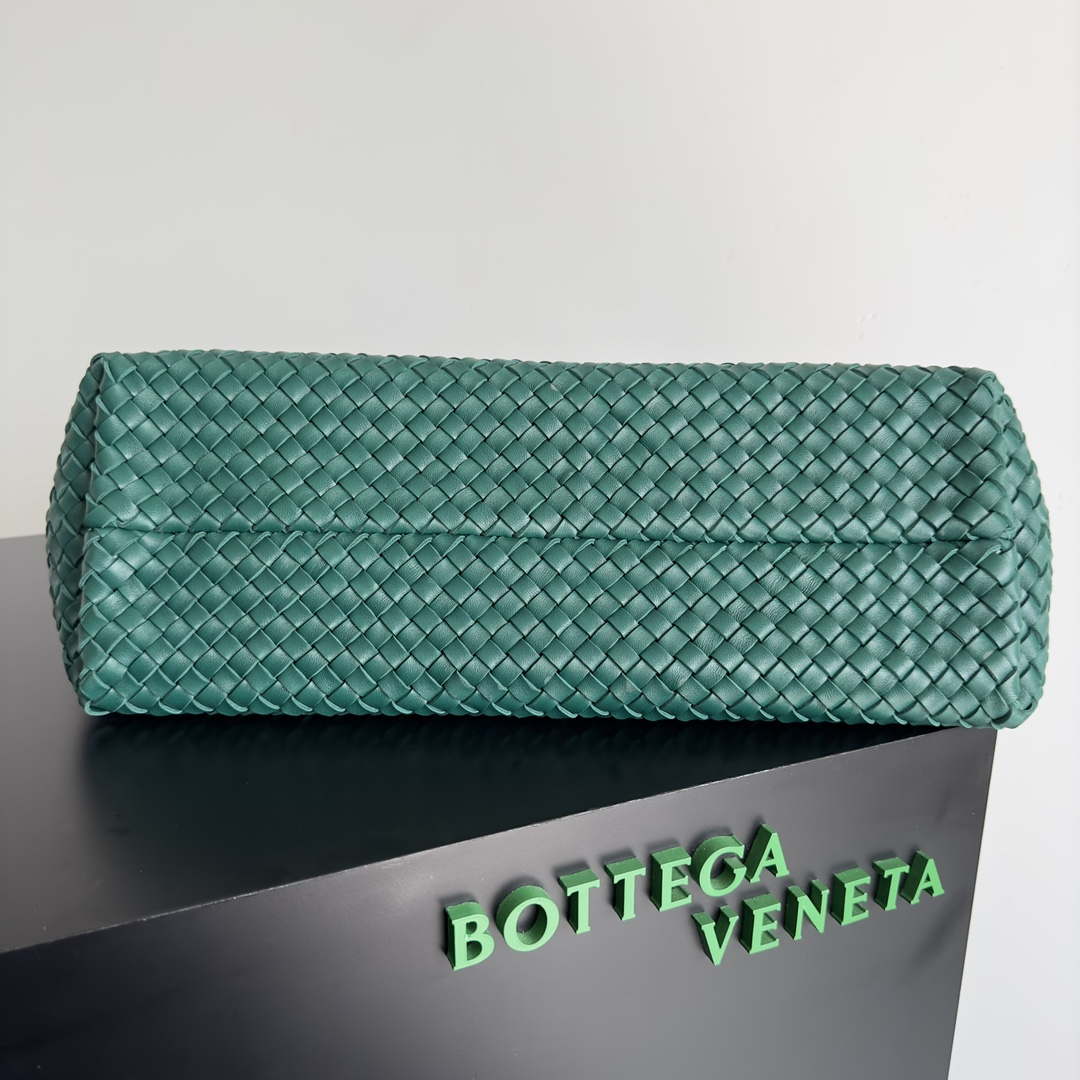 Bottega Veneta BV 608811 Large Cabat Bag Bv0026 | bottega veneta bv 608811 large cabat bag bv0026 005