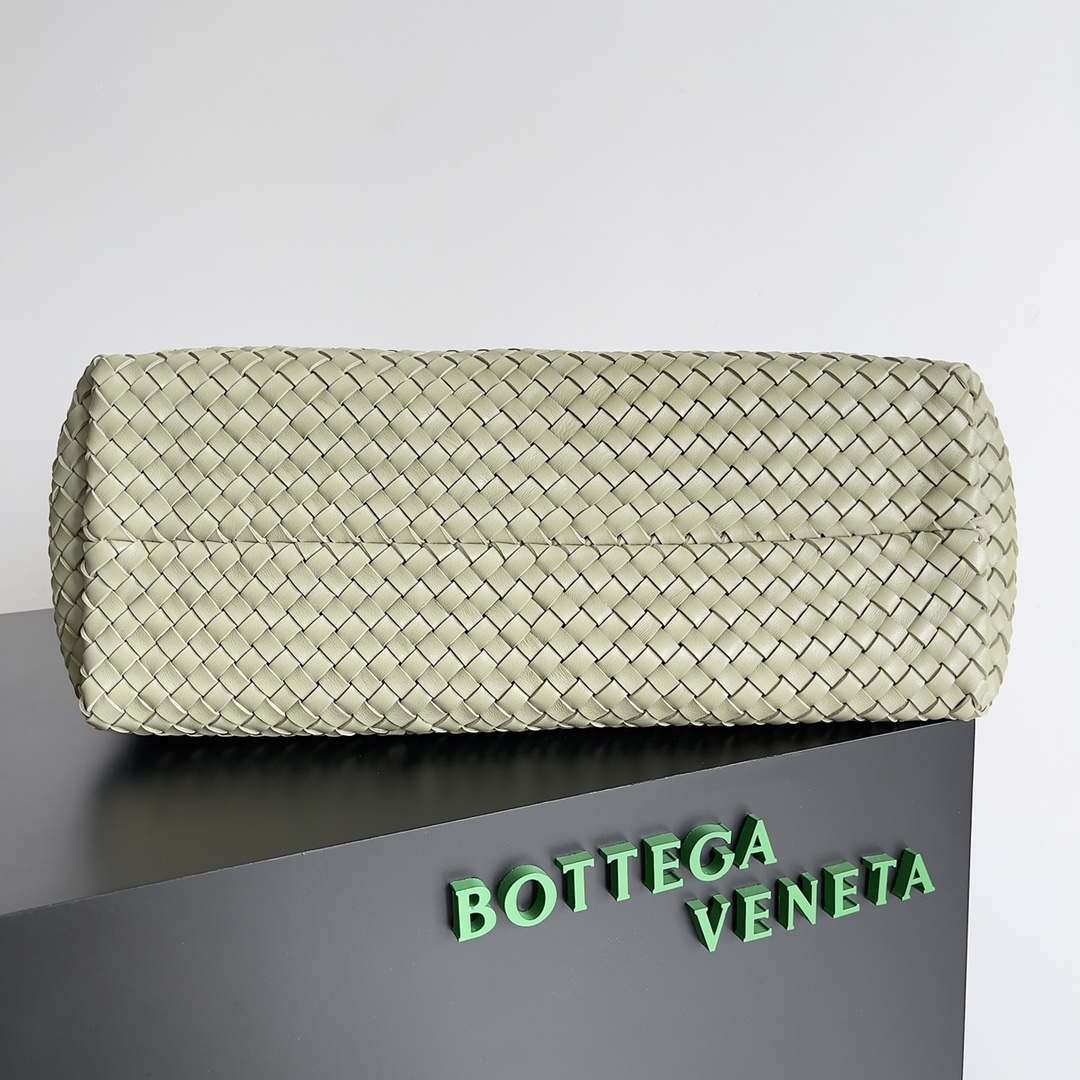 Bottega Veneta BV 608811 Large Cabat Bag Bv0028 | bottega veneta bv 608811 large cabat bag bv0028 002