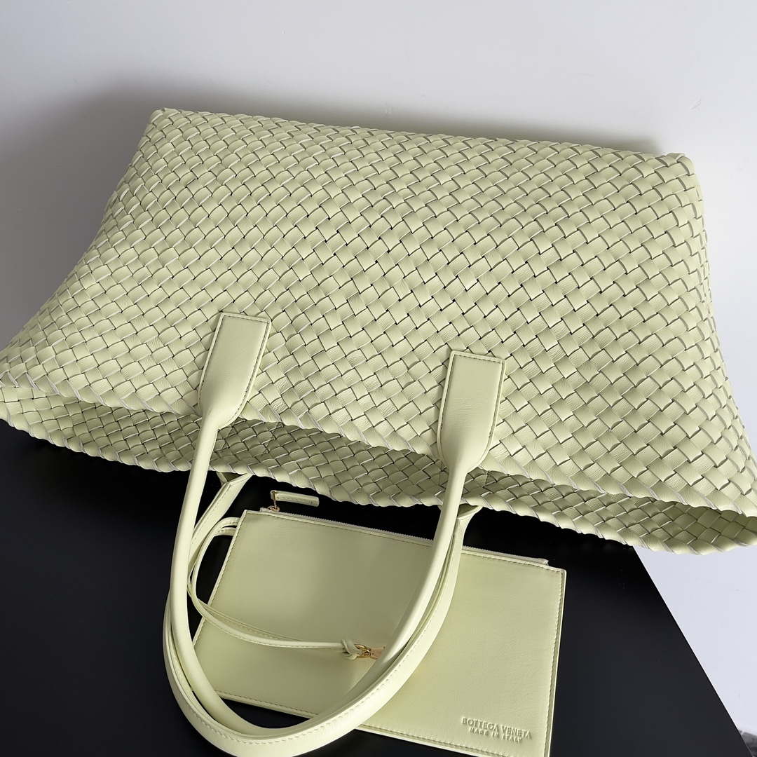 Bottega Veneta BV 608811 Large Cabat Bag Bv0030 | bottega veneta bv 608811 large cabat bag bv0030 006