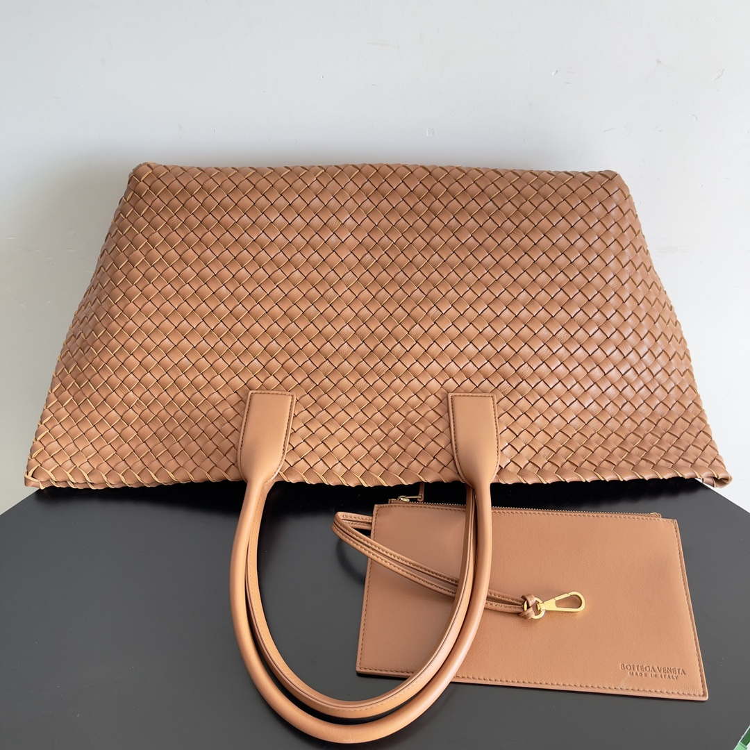 Bottega Veneta BV 608811 Large Cabat Bag Bv0032 | bottega veneta bv 608811 large cabat bag bv0032 006