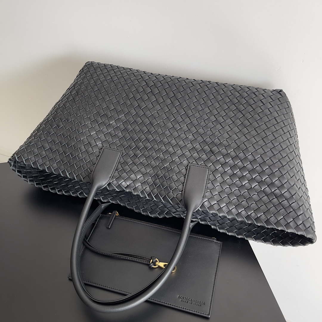 Bottega Veneta BV 608811 Large Cabat Bag Bv0033 | bottega veneta bv 608811 large cabat bag bv0033 006