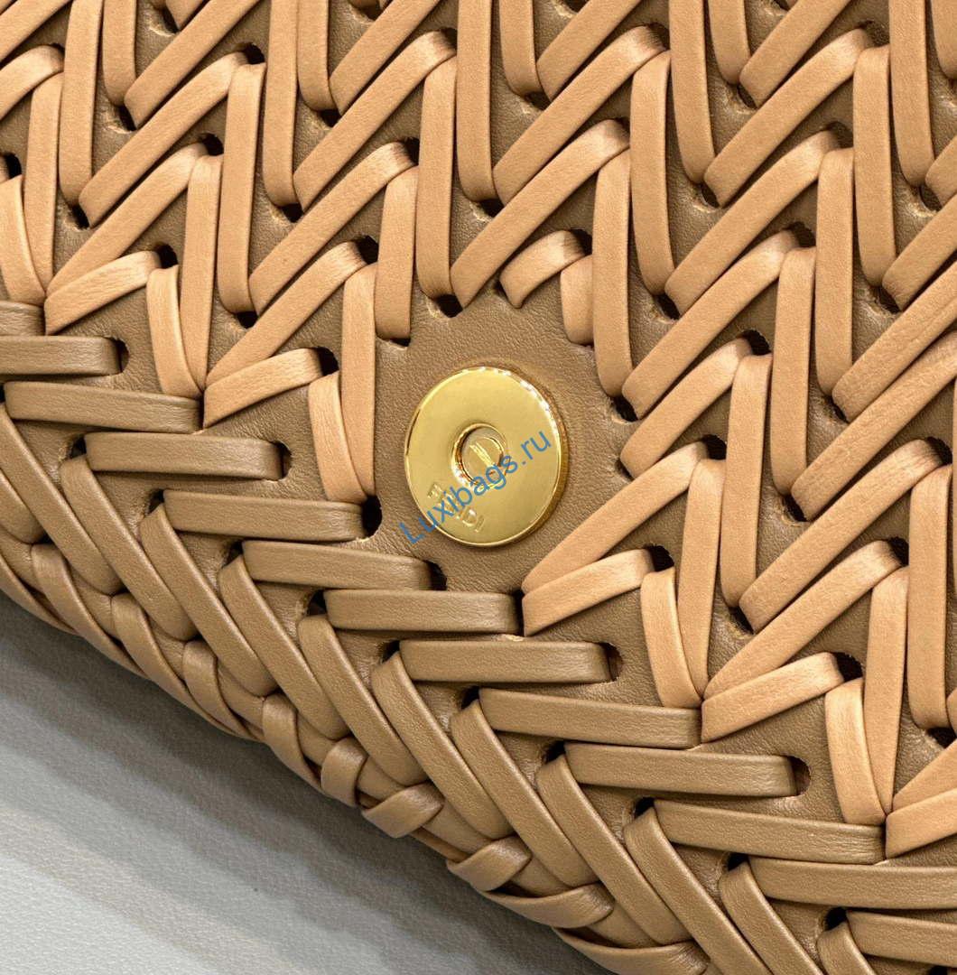 Fendi 8BR600 Baguette Sand and Brown interlaced leather and raffia bag 8630 | fendi 8br600 baguette sand interlaced leather and raffia bag 8630 004