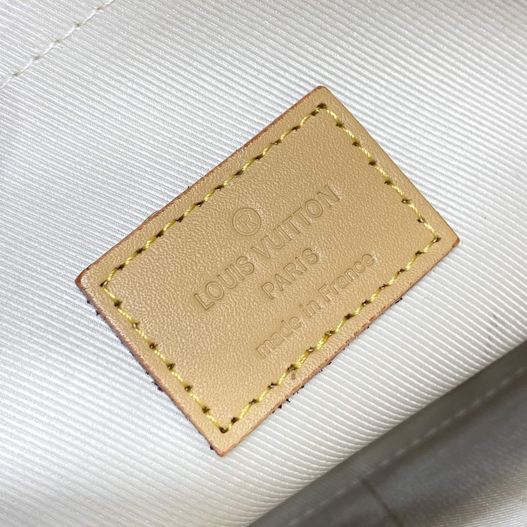 LV M83568 Louis Vuitton Pochette Voyage Souple Vanilla | lv m83568 louis vuitton pochette voyage souple white 8