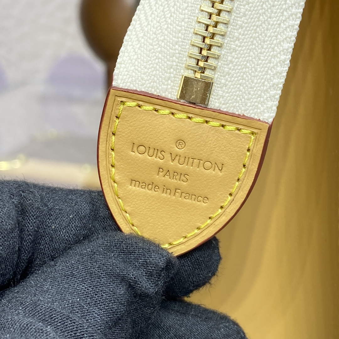 LV N40740 Louis Vuitton Toilet Pouch Bag Pistachio Green | lv n40740 louis vuitton toilet pouch bag blue 8