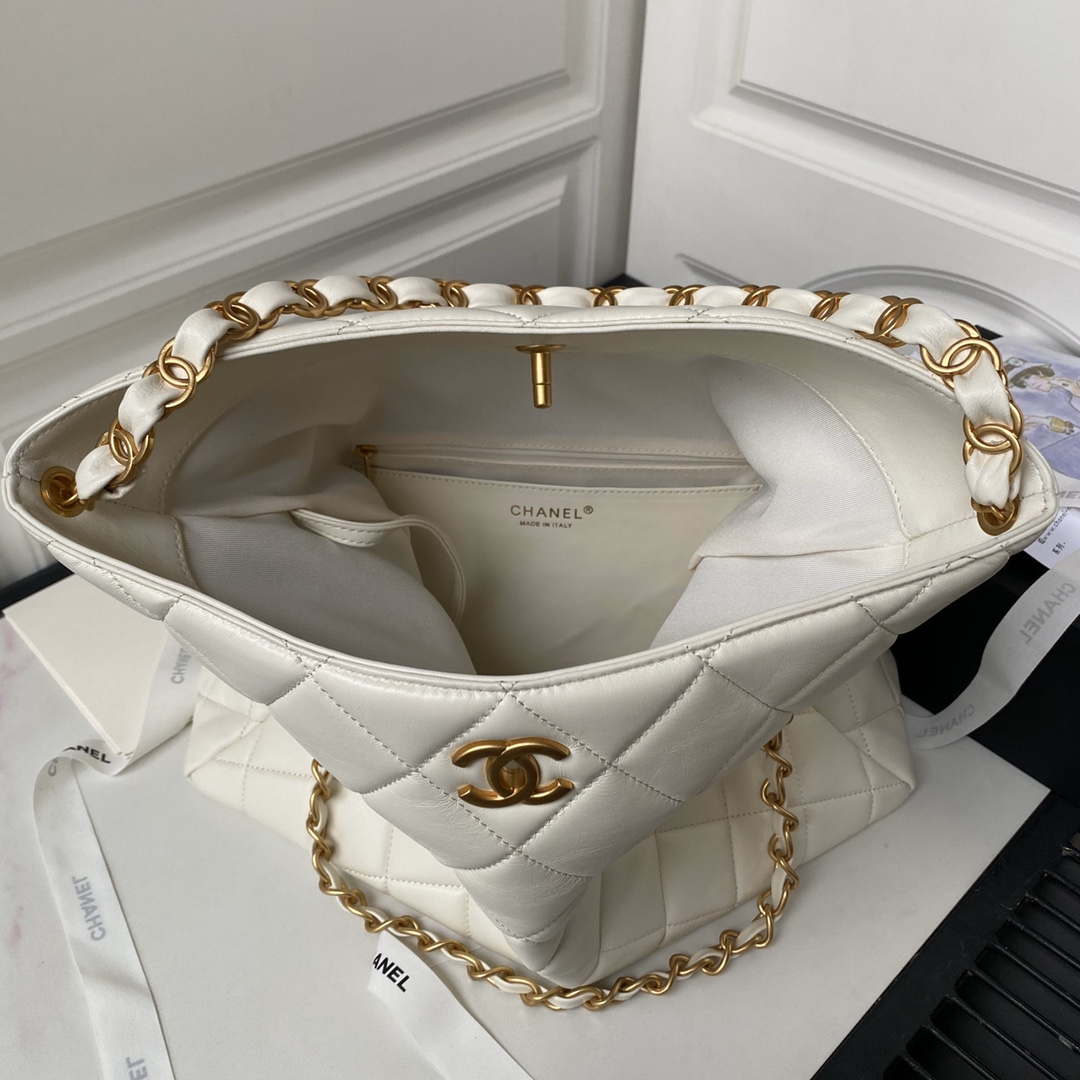 Chanel AS4777 24P New Hobo Bag White Lambskin | chanel as4777 24p new hobo bag white lambskin 007