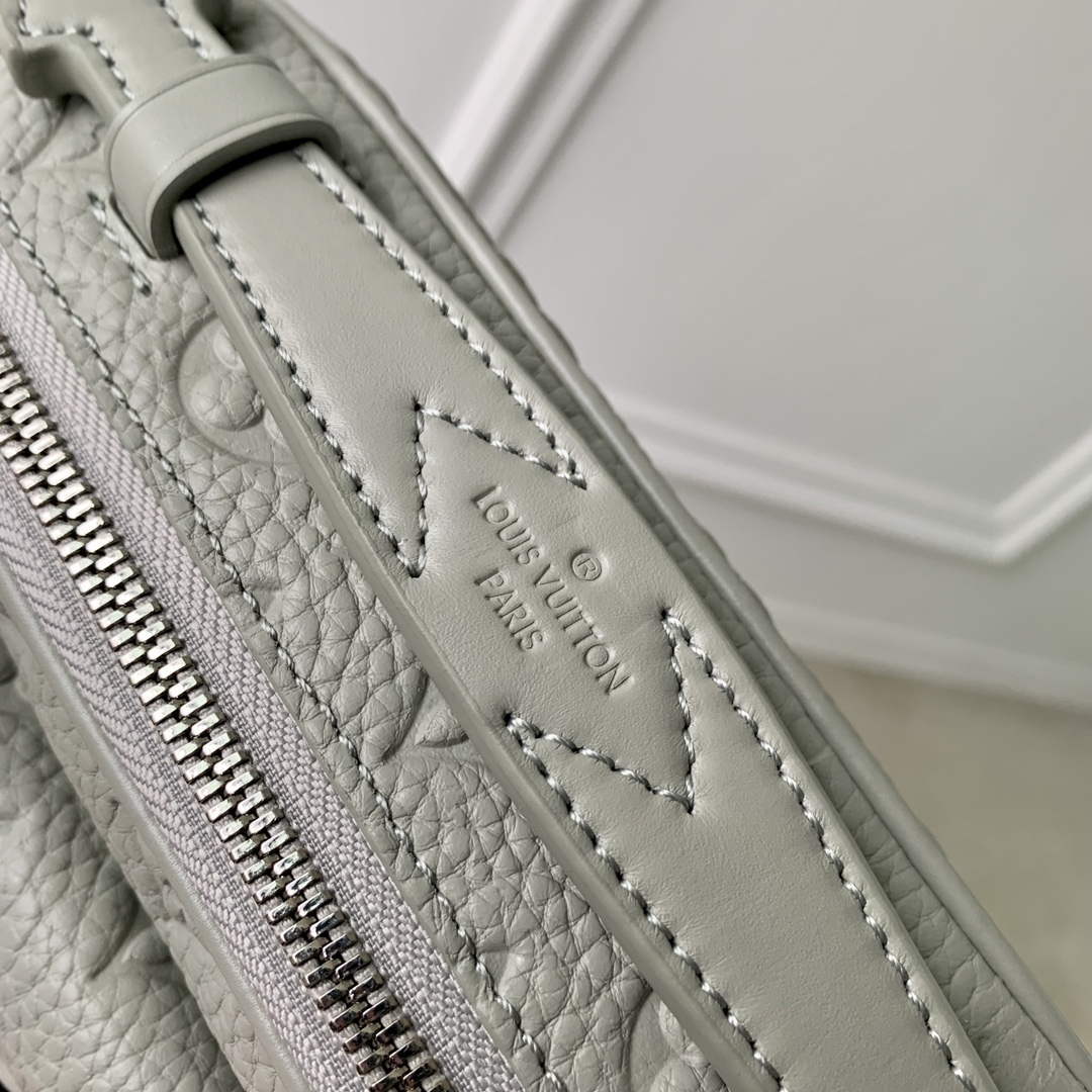 LV M23152 Louis Vuitton S-Lock Messenger City Bag Mineral Gray | lv m23152 louis vuitton s lock messenger city bag mineral gray 4