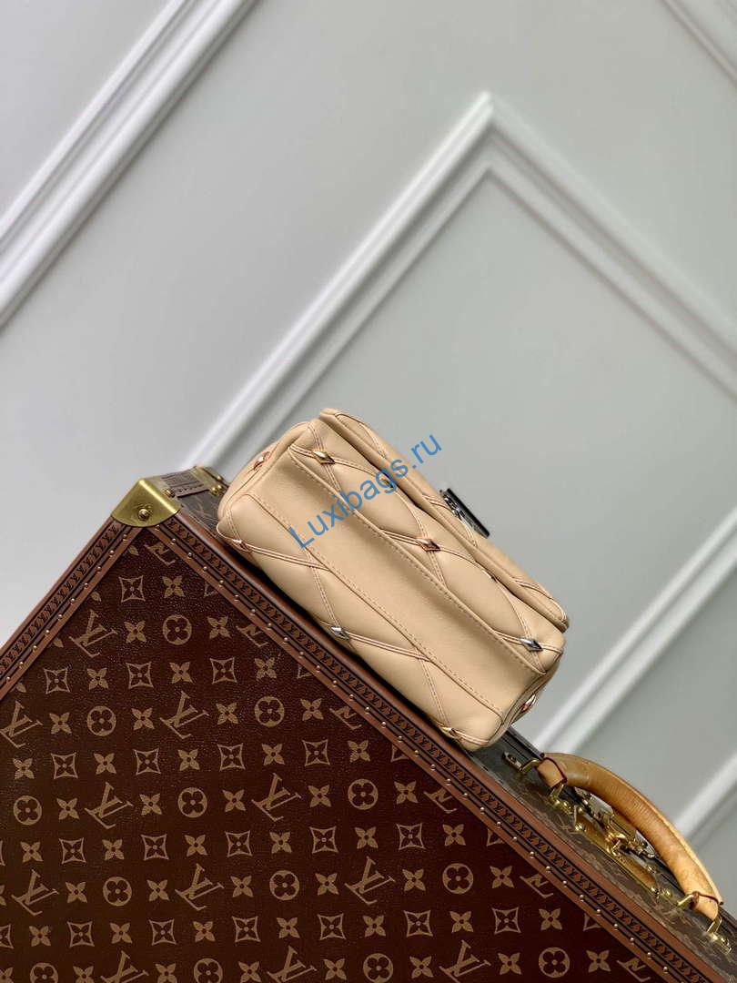 LV M24151 Louis Vuitton GO-14 MM Handbag Beige | lv m24151 louis vuitton go 14 mm handbag beige 4