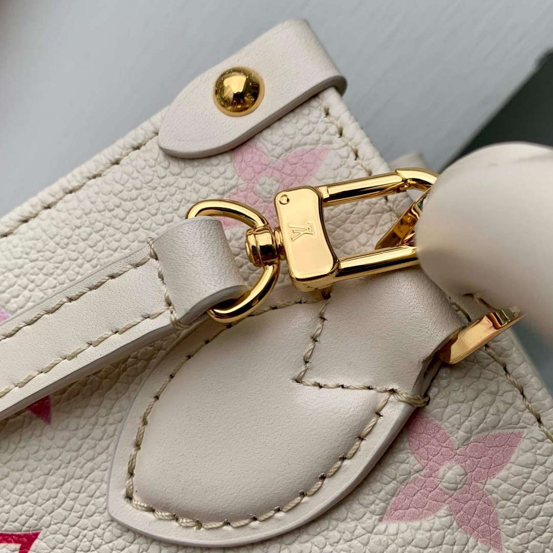 LV M47115 Louis Vuitton OnTheGo BB Handbag Sunrise Aquarelle | lv m47115 louis vuitton onthego bb handbag sunrise aquarelle 5