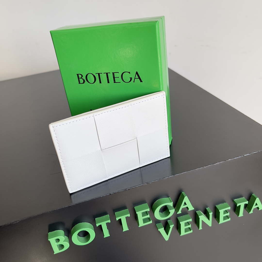 Bottega Veneta BV 649597 Cassette Credit Card Case bv70032 | bottega veneta bv 649597 cassette credit card case bv70030 023