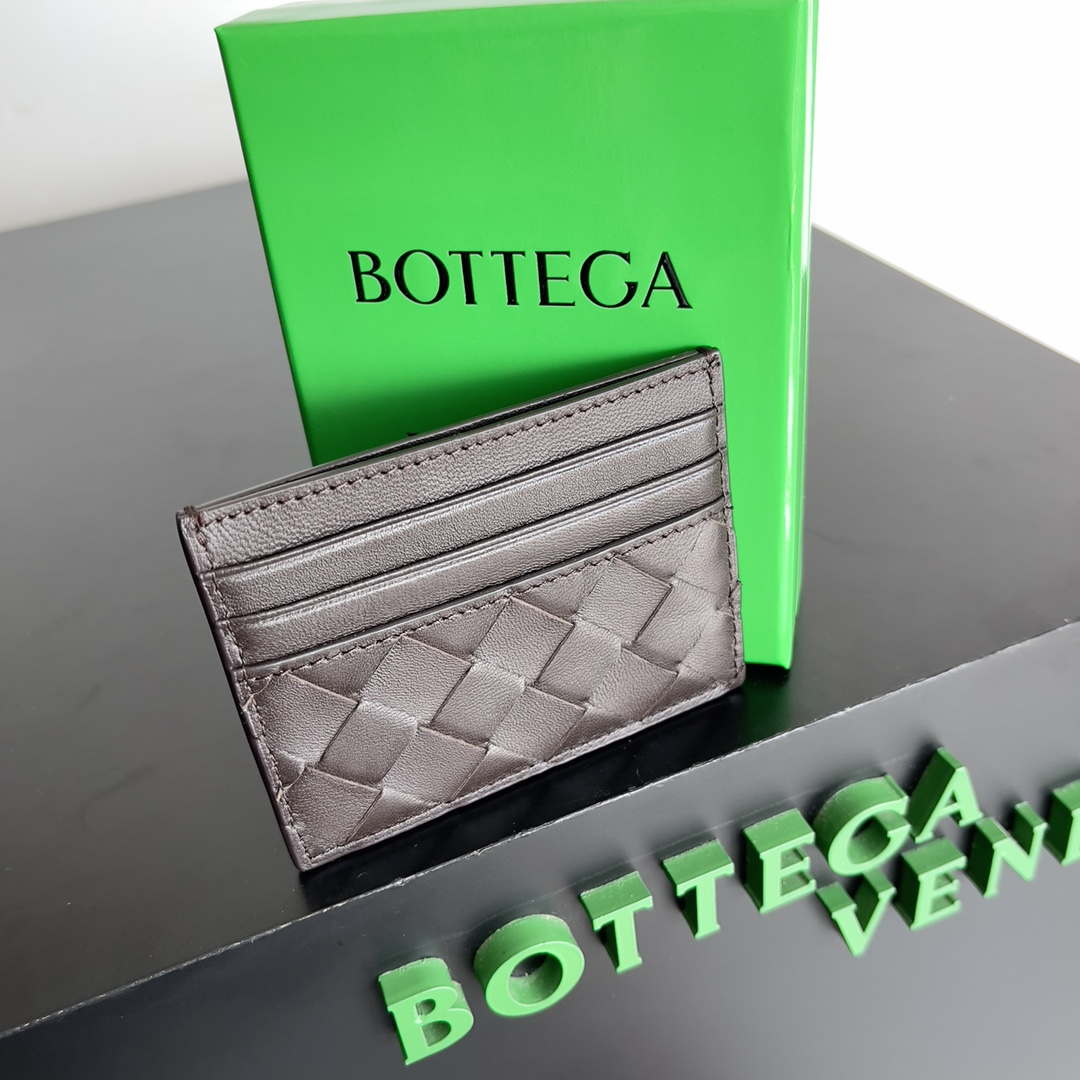 Bottega Veneta BV 743209 Intrecciato Credit Card Case bv70024 | bottega veneta bv 743209 intrecciato credit card case bv70010 087