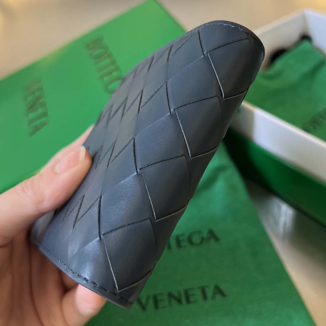 Bottega Veneta BV 743211 Intrecciato Bi-Fold Wallet BV70070 | bottega veneta bv 743211 intrecciato bi fold wallet bv70064 040
