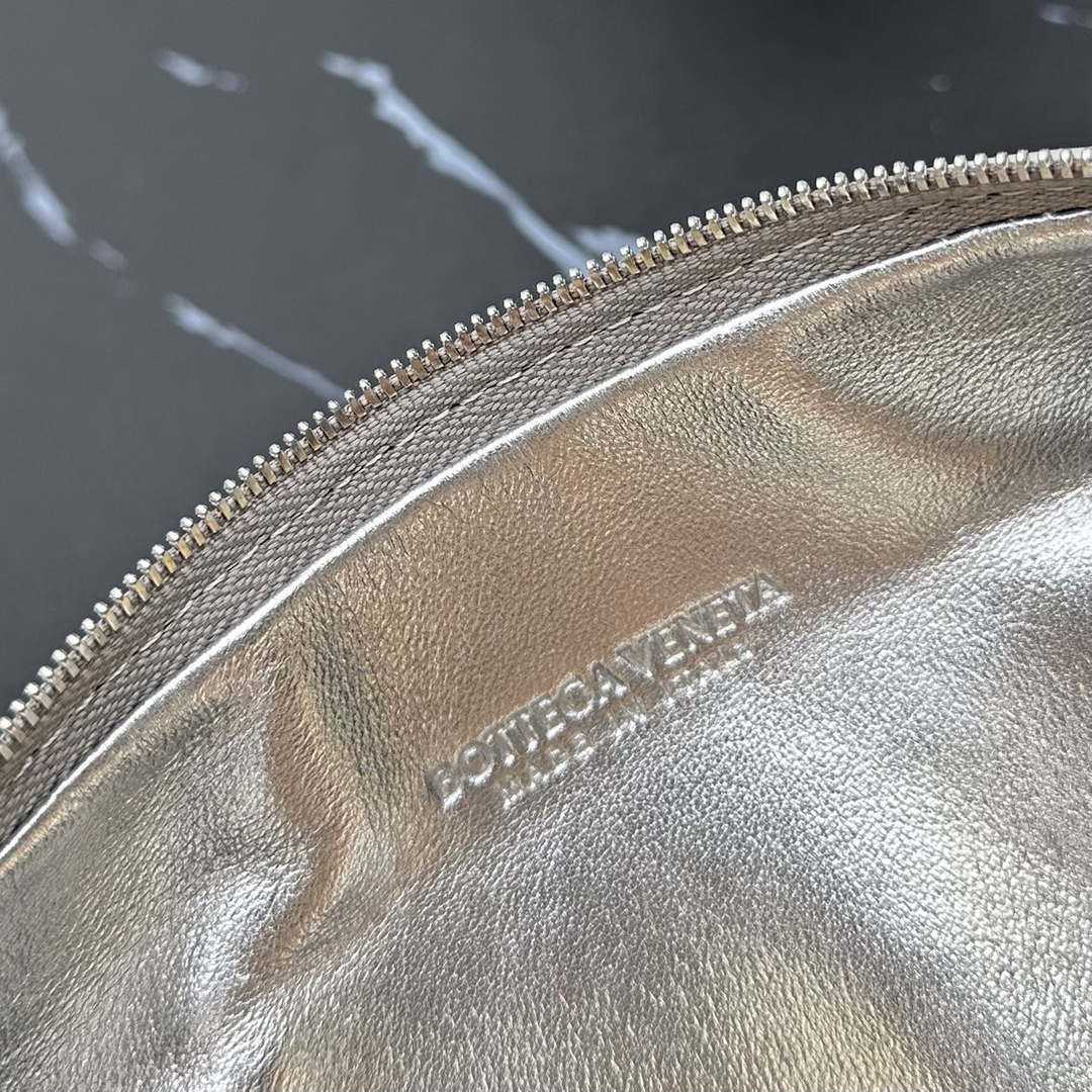 Bottega Veneta BV 777571 Small Loop Camera Bag Silver gold | bottega veneta bv 777571 small loop camera bag silver gold 008