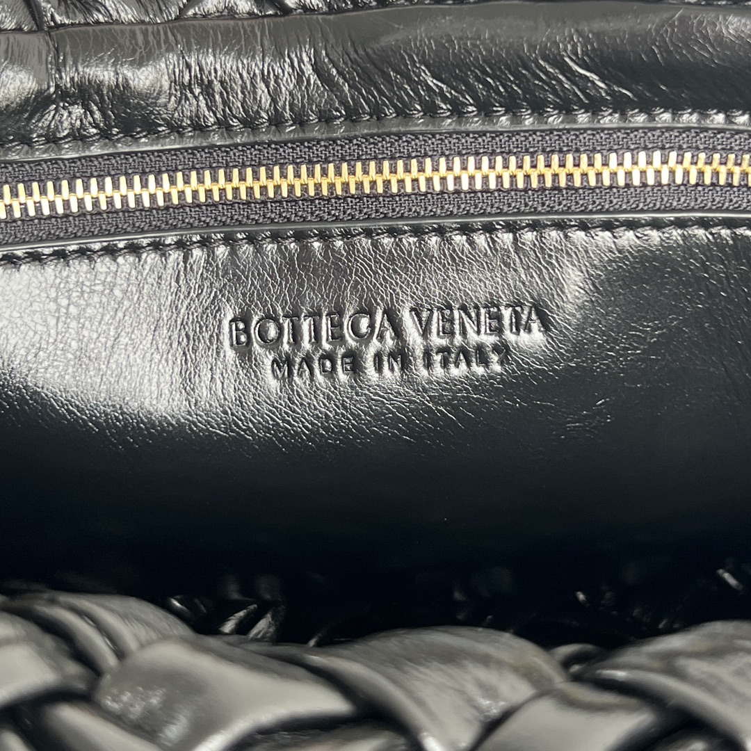 Bottega Veneta BV 785797V40T02250 Kalimero Citta Black | bottega veneta bv 785797v40t02250 kalimero citta black 08