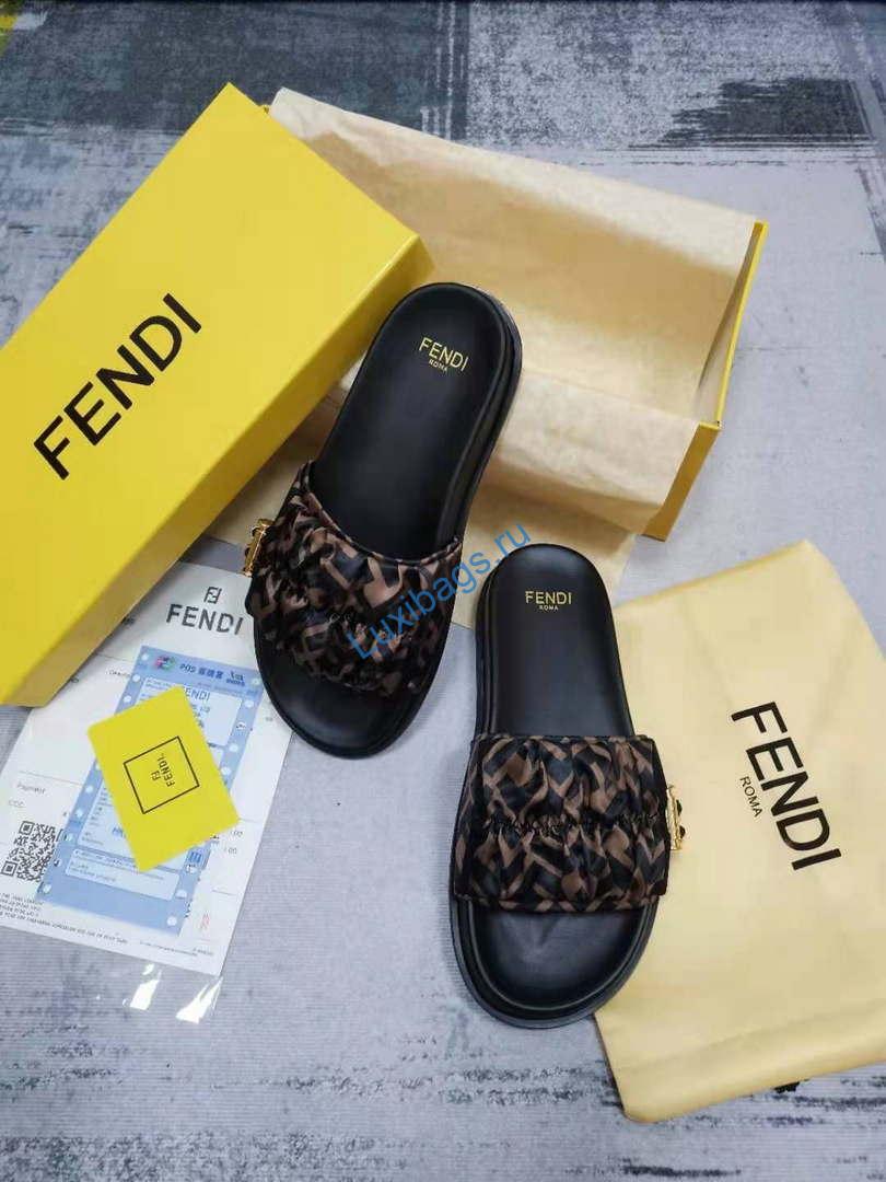 fendi women's slippers f88362 4 Fendi Women's slippers F88362 | fendi womens slippers f88362 006
