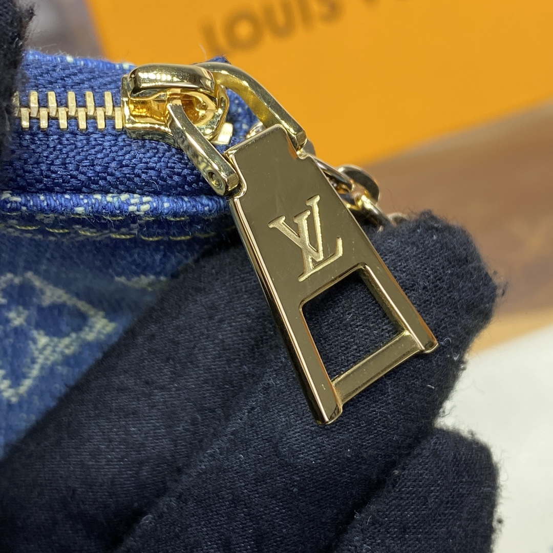 LV M82961 Louis Vuitton New LV Remix Key Pouch Monogram denim | lv m82961 louis vuitton new lv remix key pouch monogram denim 005