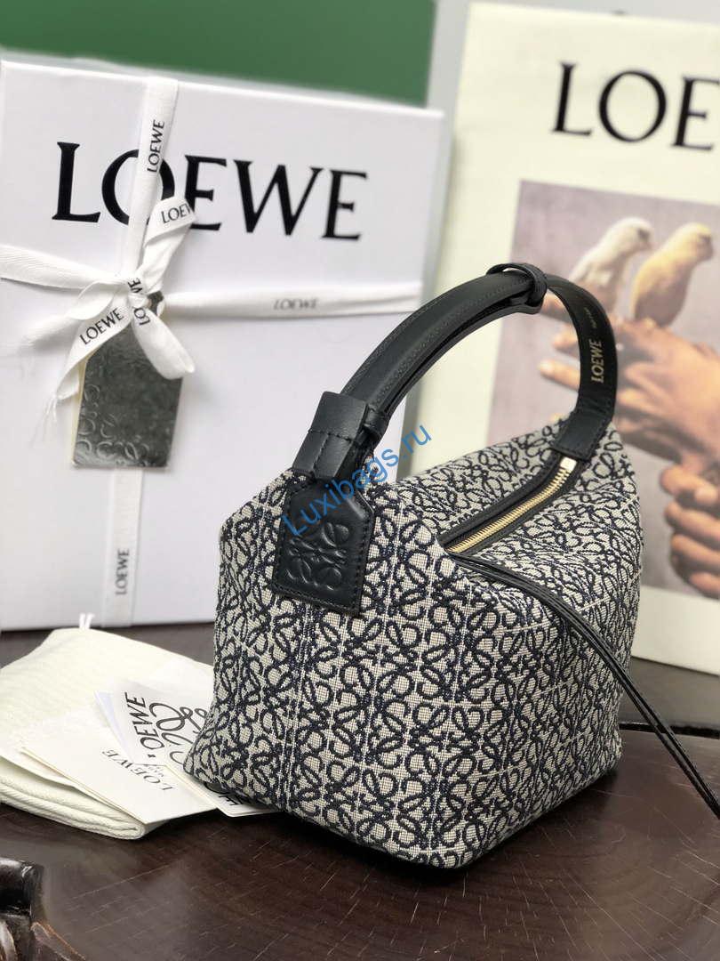 Loewe B906Q63X04 Small Cubi Crossbody bag Black and white | loewe b906q63x04 small cubi crossbody bag 002