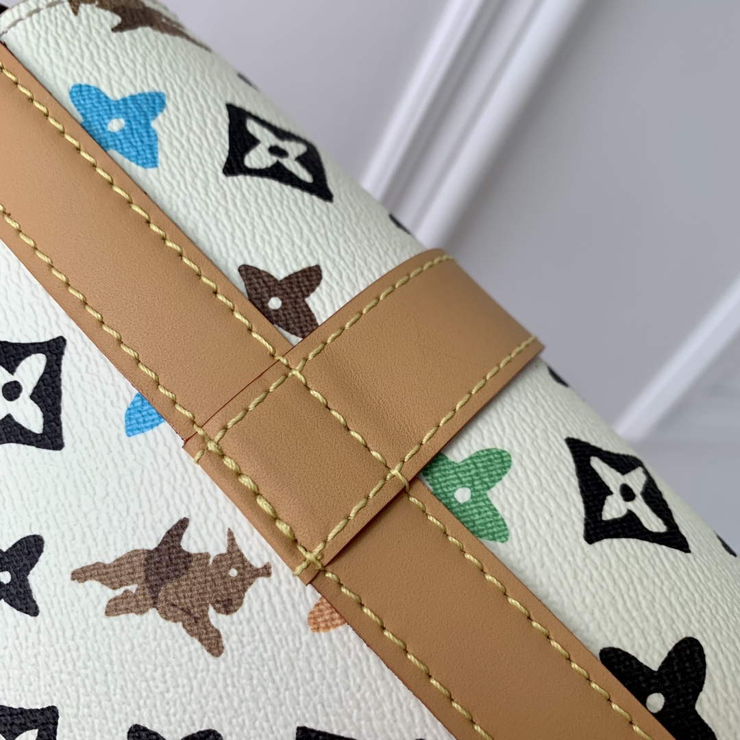 LV M83346 Louis Vuitton Envelope Wearable Wallet Bag Vanilla | lv m83346 louis vuitton envelope wearable wallet bag vanilla 7