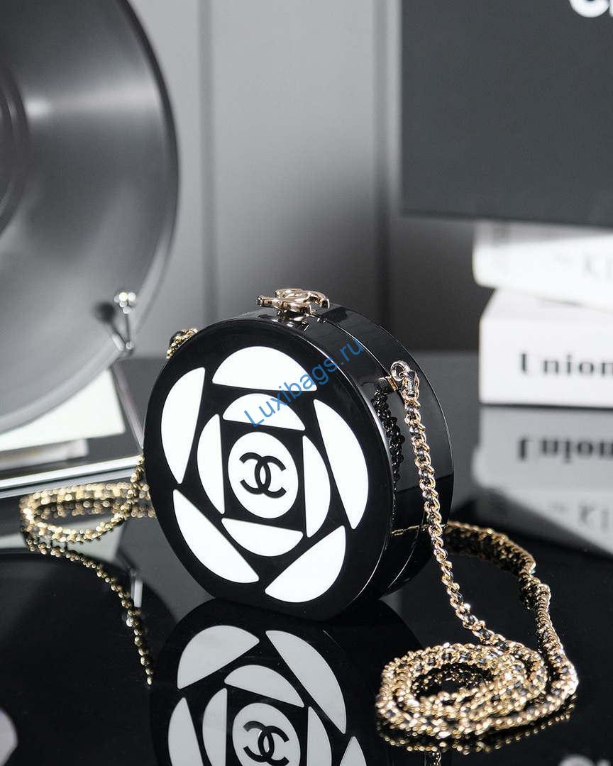 Chanel AS3548 Evening Round Lambskin white | chanel as3548 evening round lambskin white 002