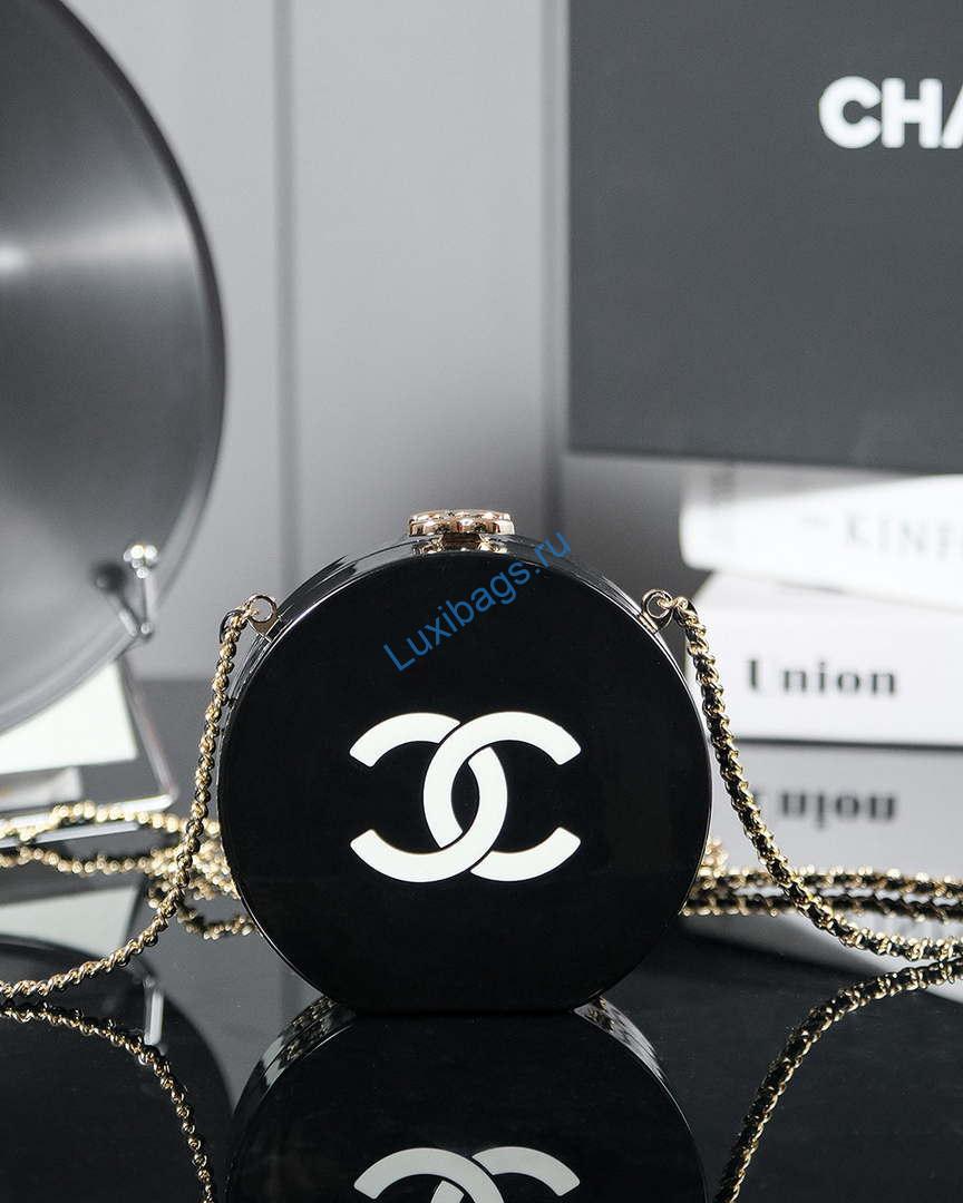Chanel AS3548 Evening Round Lambskin white | chanel as3548 evening round lambskin white 004