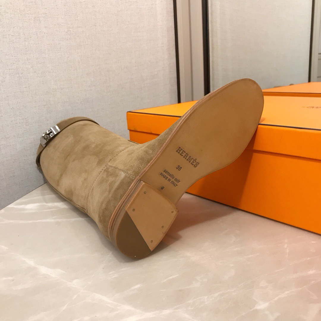 Hermès Women's Jumping leather riding boots H042138Zv01340 Tan | hermes womens jumping leather riding boots h042138zv01340 008