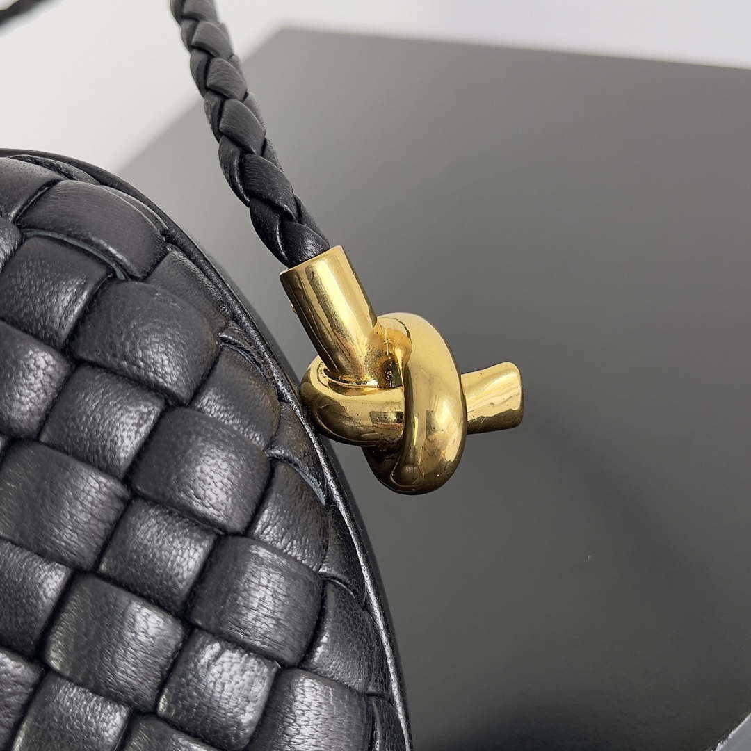 Bottega Veneta BV 717623 Knot Small Handbag With Strap BV10112 | bottega veneta bv 717623 knot small handbag with strap bv10110 014