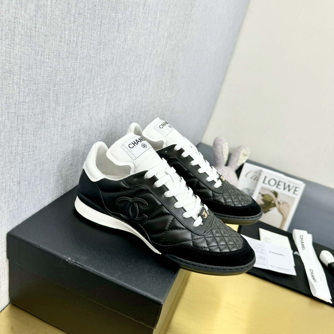 Chanel G39066 Women's 24B Trainer Lambskin Sneaker C912463 | chanel g39066 womens 24b trainer lambskin sneaker c912455 078