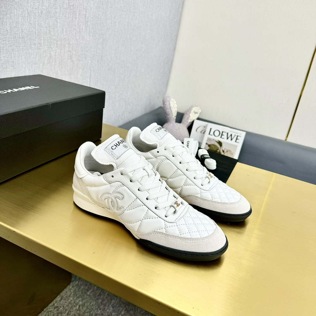 Chanel G39066 Women's 24B Trainer Lambskin Sneaker C912464 | chanel g39066 womens 24b trainer lambskin sneaker c912455 083