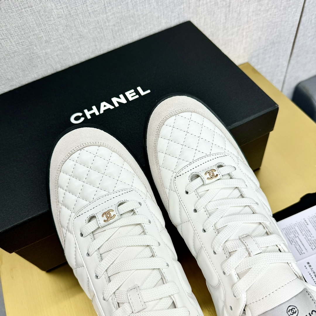 Chanel G39066 Women's 24B Trainer Lambskin Sneaker C912464 | chanel g39066 womens 24b trainer lambskin sneaker c912455 086