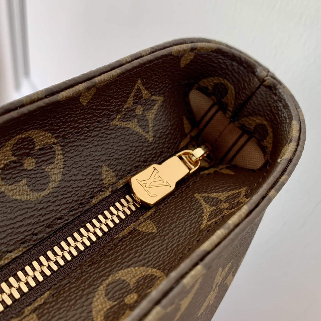 LV M12095 Louis Vuitton Classic Piano Handbag Monogram | lv m12095 louis vuitton classic piano handbag monogram 7