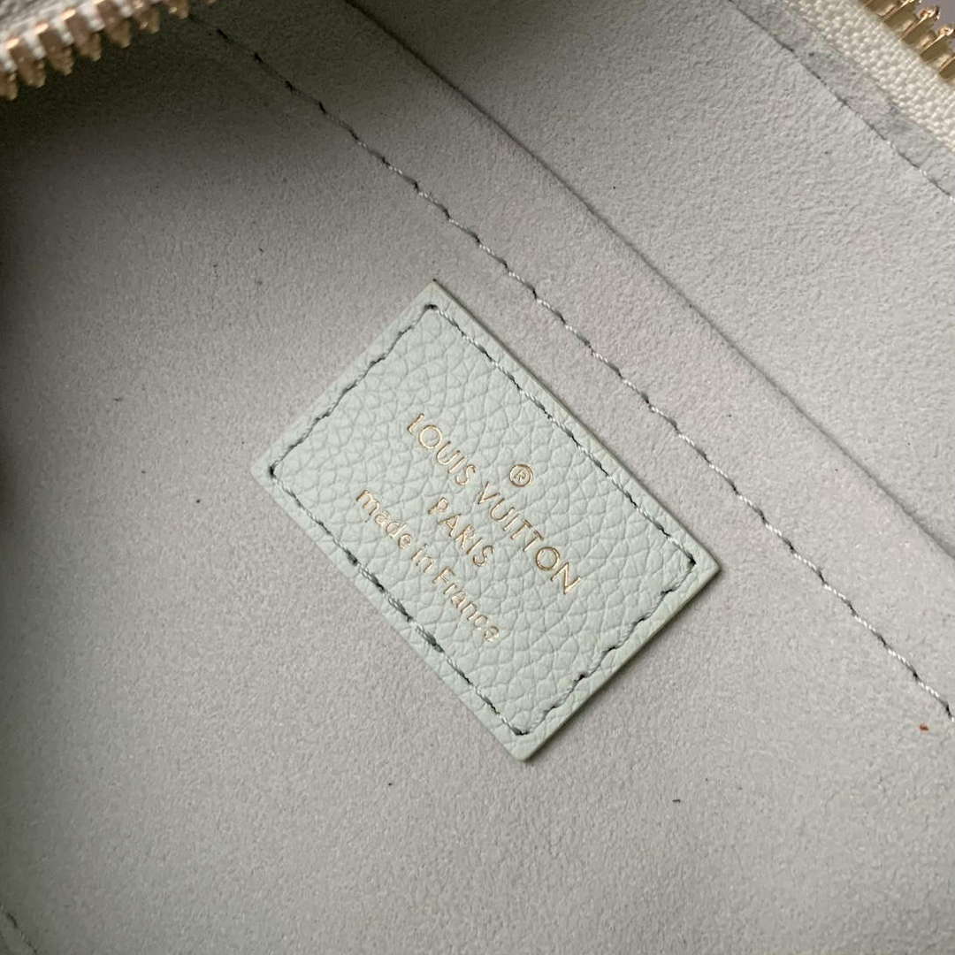 LV M24605 Louis Vuitton SPEEDY 18 LV&I Calf Leather Handbag Matcha Green | lv m24605 louis vuitton speedy 18 lv i calf leather handbag matcha green 8