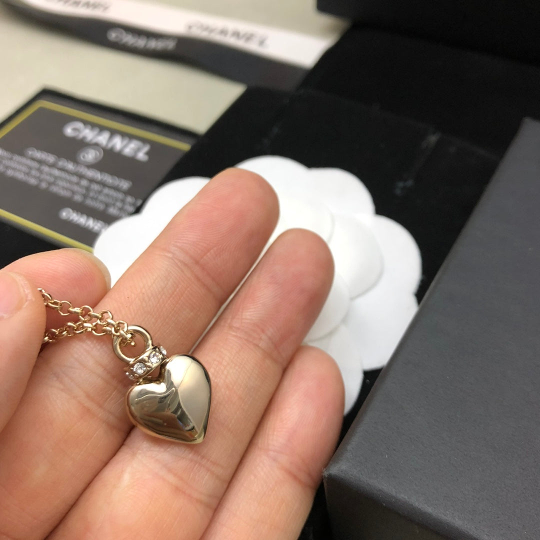 Chanel Pendant Necklace Gold & Crystal CC24051332 | chanel pendant necklace gold crystal cc24051332 8 chanel pendant necklace gold crystal cc24051332 8