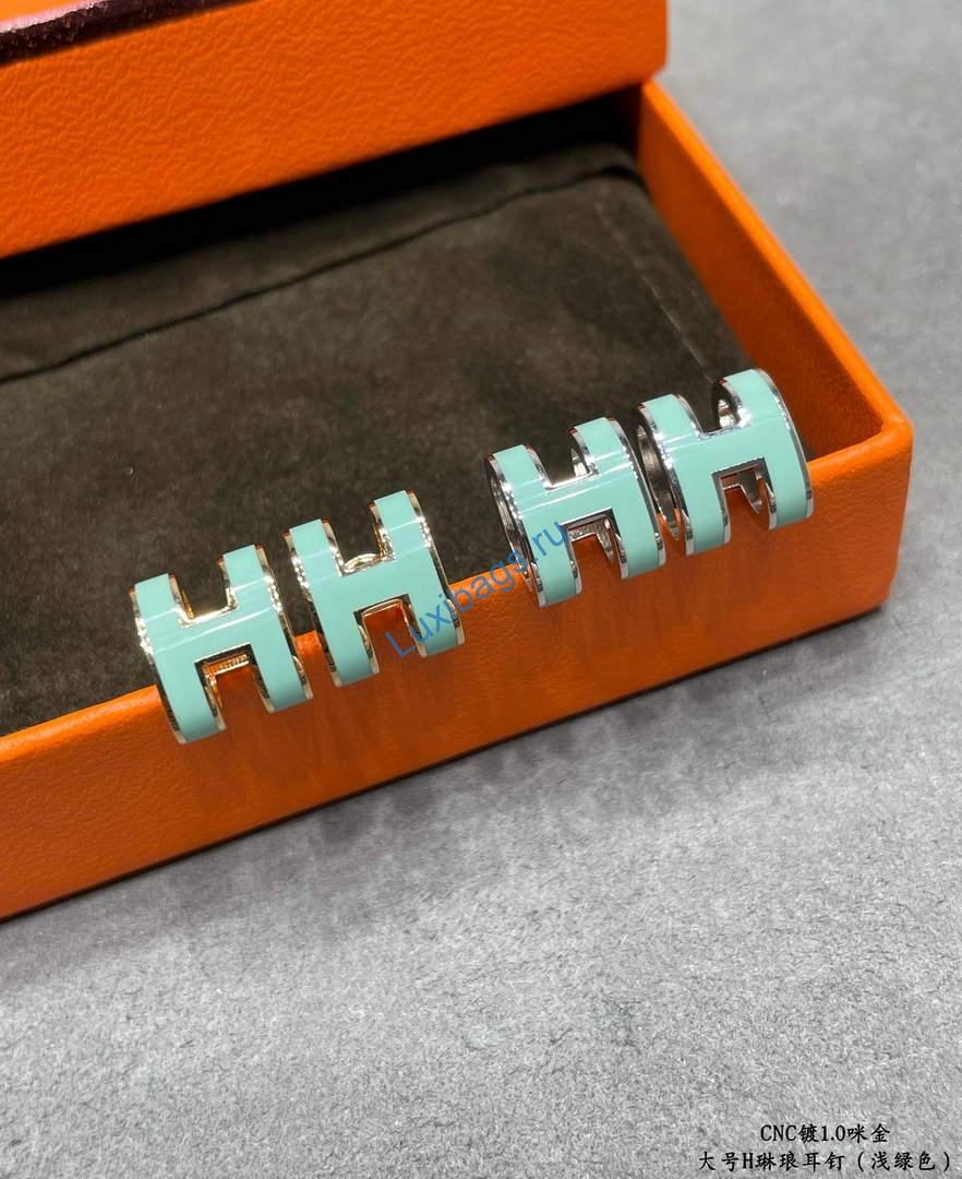 Hermes Pop H earrings H3611021 light green | hermes pop h earrings h3611021 light green 8 hermes pop h earrings h3611021 light green 8