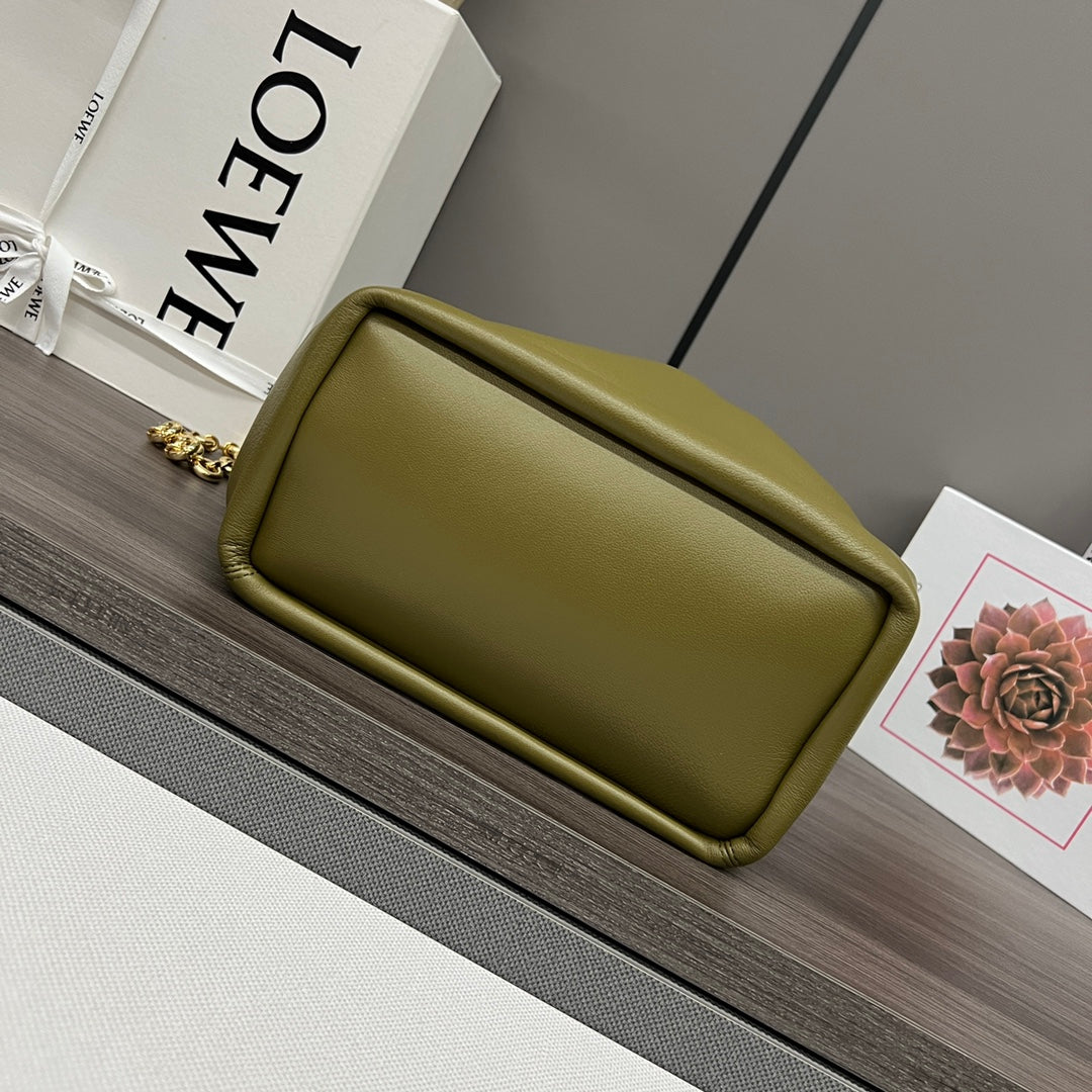 LOEWE A914NCHX01 Small Squeeze bag in nappa lambskin Olive | loewe a914nchx01 small squeeze bag in nappa lambskin olive 3 loewe a914nchx01 small squeeze bag in nappa lambskin olive 3