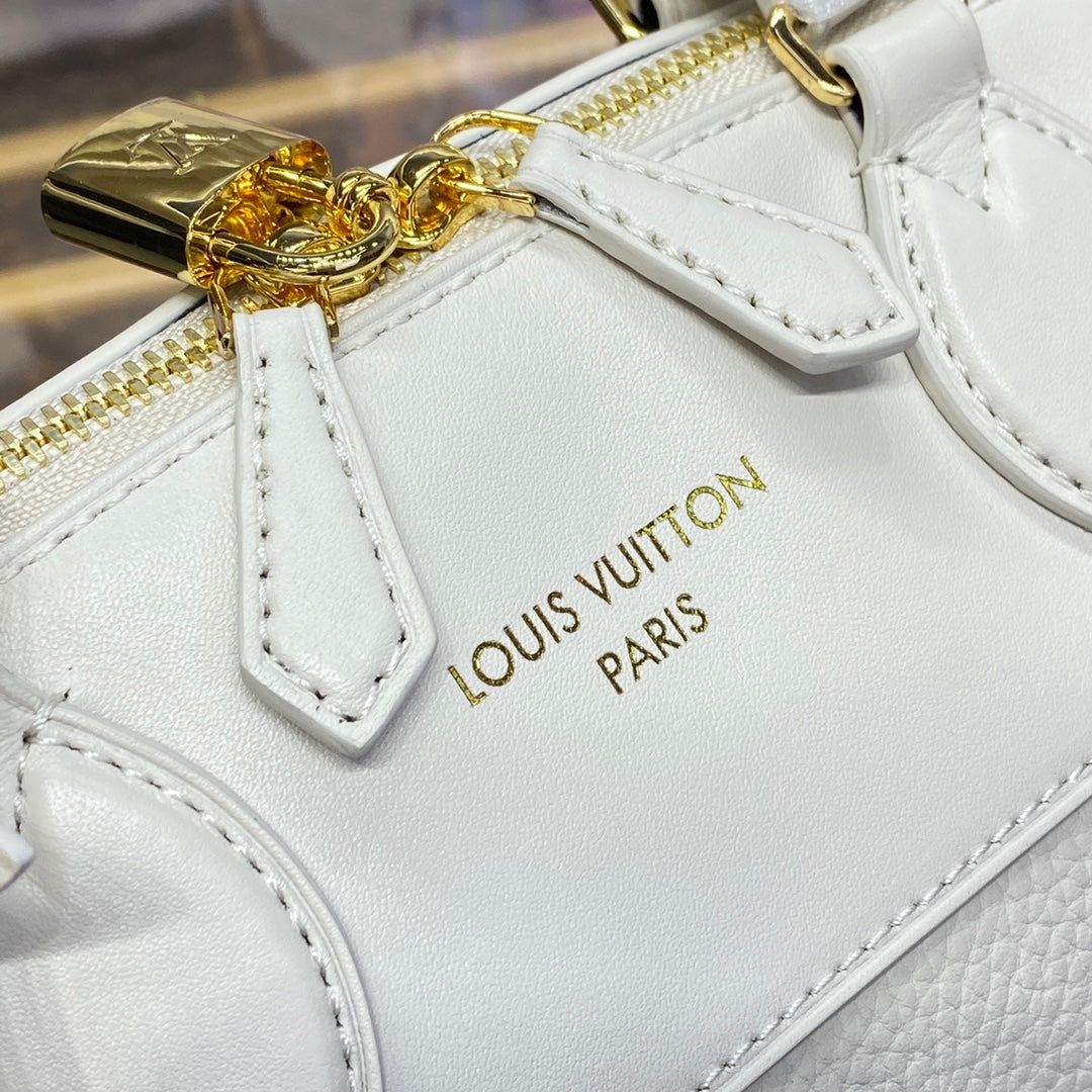 LV M23061 Louis Vuitton Lock It MM Bag Crème Beige | lv m23061 louis vuitton lock it mm bag creme beige 6 lv m23061 louis vuitton lock it mm bag creme beige 6