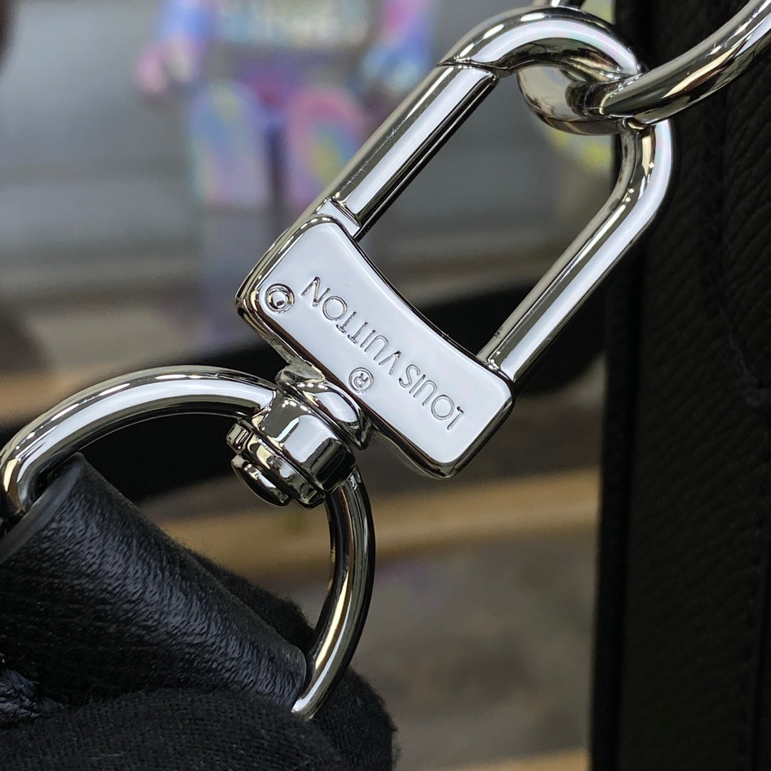 LV M30925 Louis Vuitton Porte-Documents Voyage PM Black | lv m30925 louis vuitton porte documents voyage pm black 9 lv m30925 louis vuitton porte documents voyage pm black 9