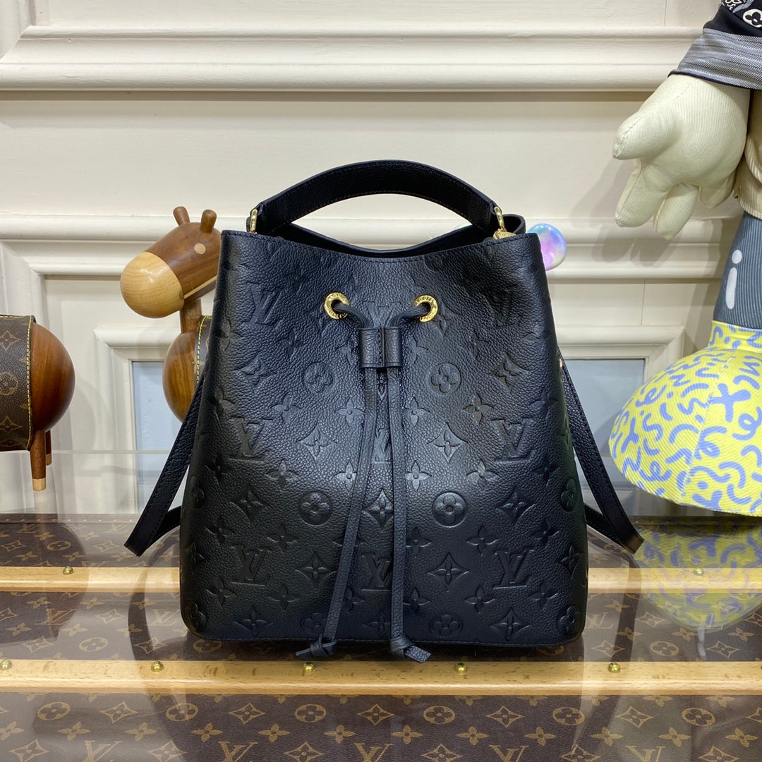 LV M45256 Louis Vuitton NéoNoé MM Bucket Bag Black | lv m45256 louis vuitton neonoe mm bucket bag black 3 lv m45256 louis vuitton neonoe mm bucket bag black 3