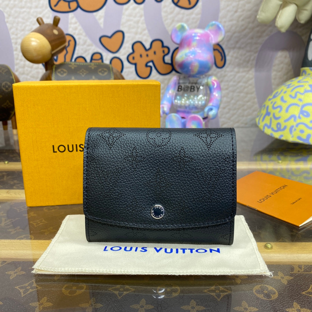 LV M62540 Louis Vuitton Iris Compact Wallet Black | lv m62540 louis vuitton iris compact wallet black 3 lv m62540 louis vuitton iris compact wallet black 3