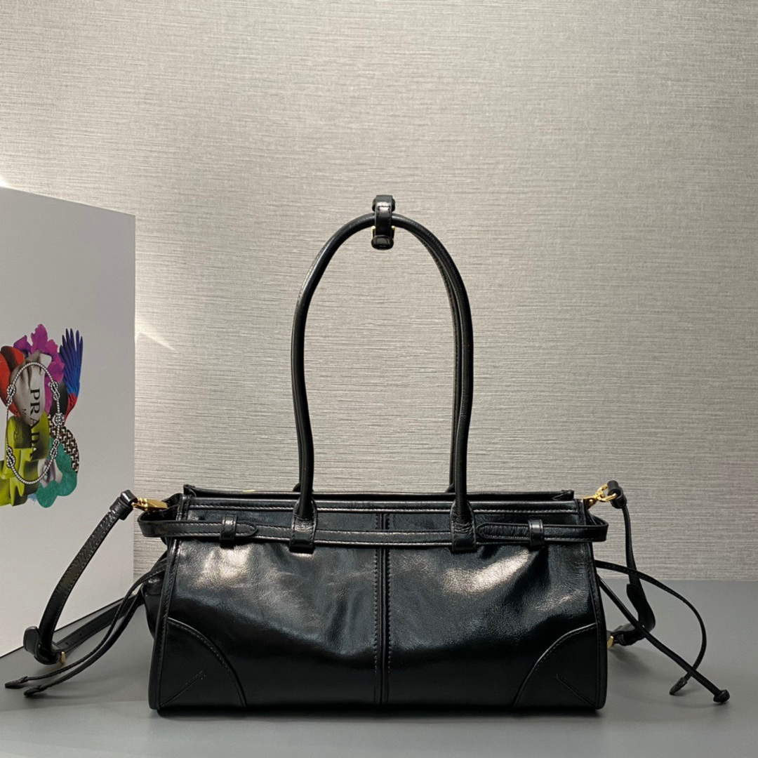 Prada 1BA426 Prada Medium leather handbag Black | prada 1ba426 prada medium leather handbag black 2 prada 1ba426 prada medium leather handbag black 2