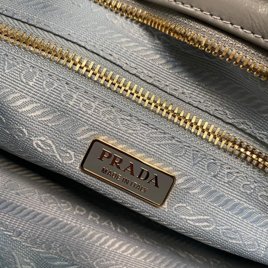 Prada 1BA426 Prada Medium leather handbag Pewter | prada 1ba426 prada medium leather handbag pewter 9 prada 1ba426 prada medium leather handbag pewter 9