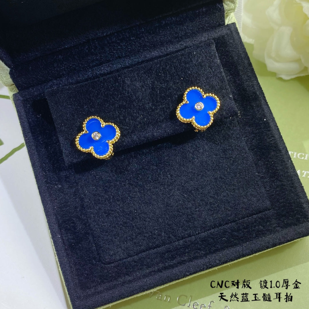 Van Cleef & Arpels Vintage Alhambra earrings diamonds VCA3601042 | van cleef arpels vintage alhambra earrings diamonds vca3601042 3 van cleef arpels vintage alhambra earrings diamonds vca3601042 3