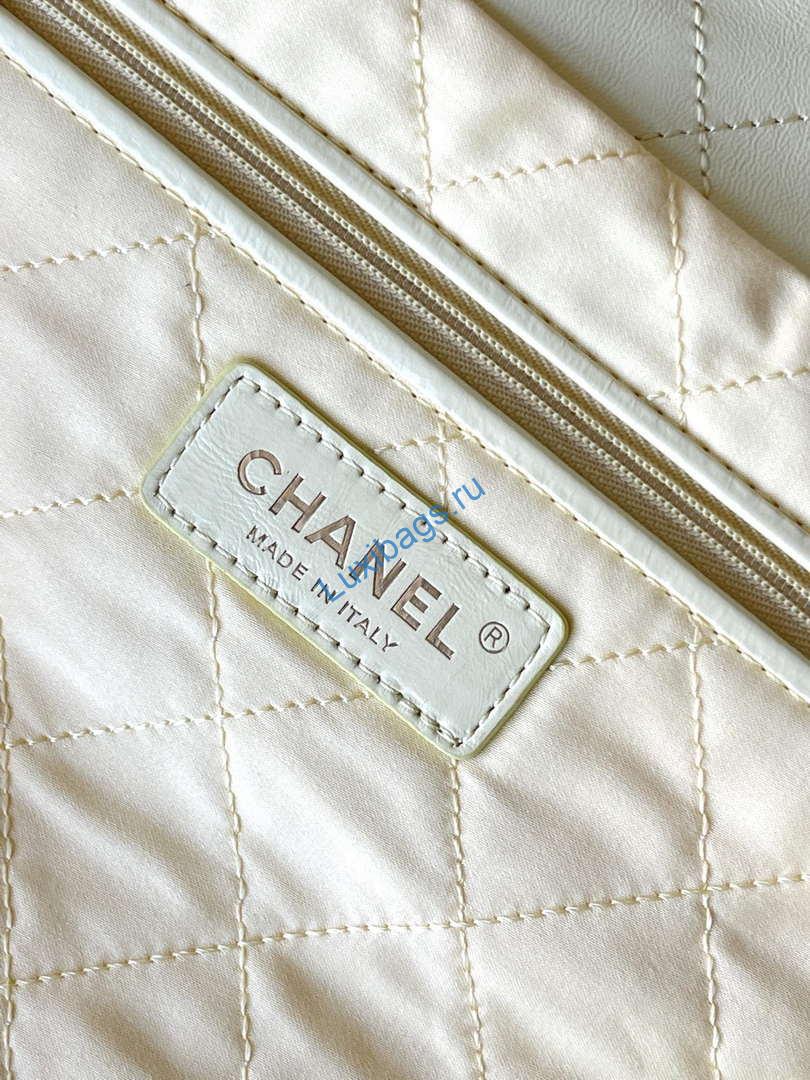 Chanel 22 AS3261 Handbag 24C Shiny Calfskin Light Yellow Gold | chanel 22 as3261 handbag 24k shiny calfskin light yellow silver 09